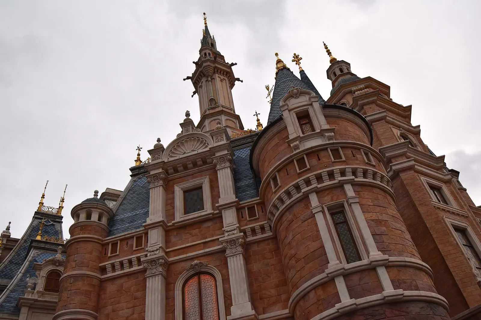 Shanghai Disney First-Timer Guide 2026: Tickets, Transport and One-Day Plans